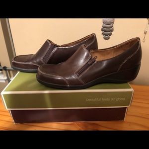 Naturalizer Aggie brown